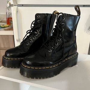 Dr Marten Platform Boots Jadon